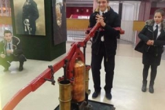 pl8